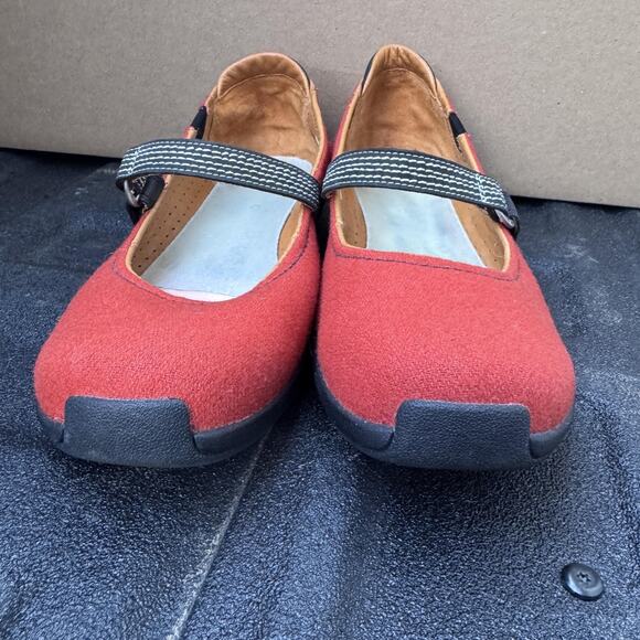 Meditation Mary Jane Shoes Womens Size 8.5 Red Strap Comfort Flats 0907CS09 - Picture 8 of 12